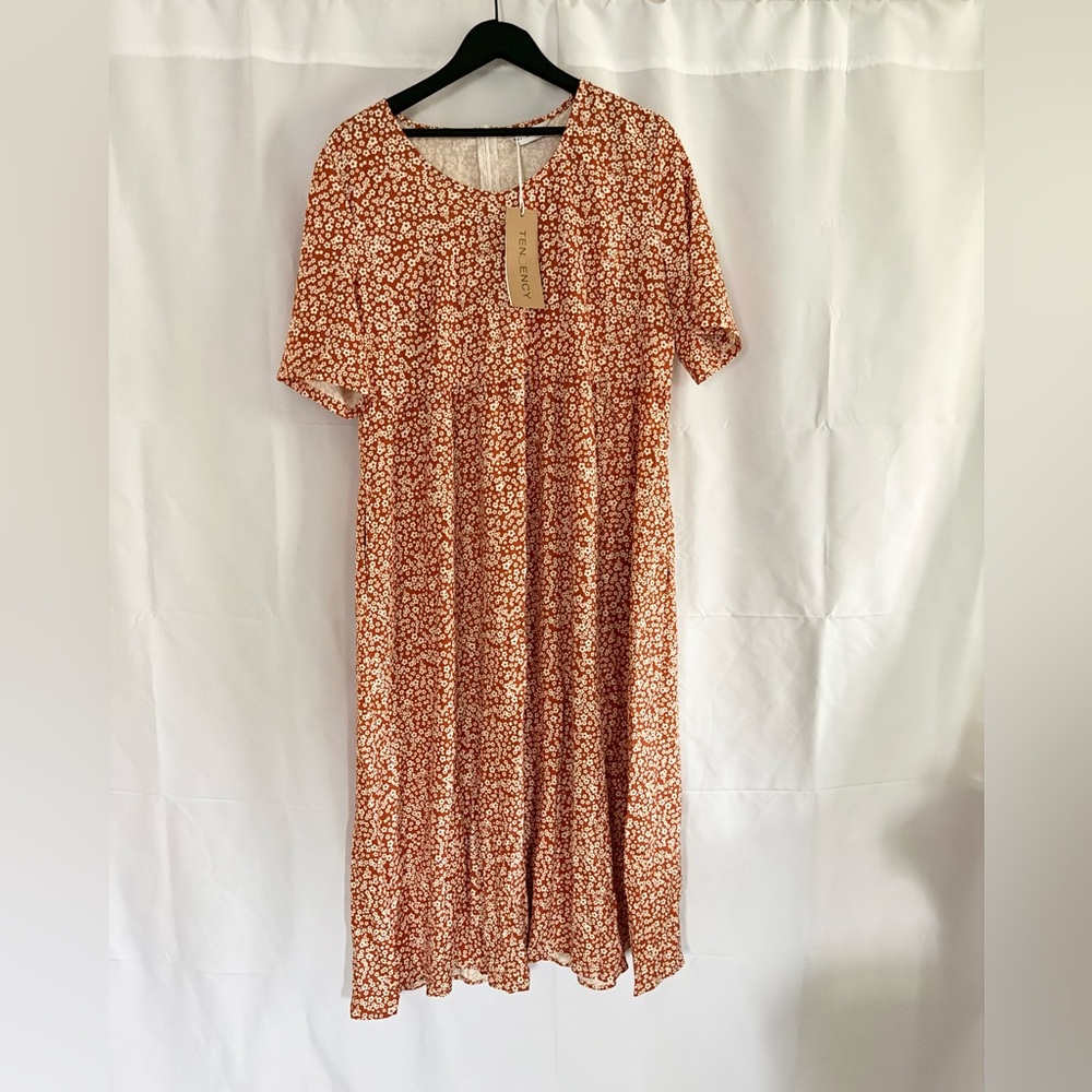 TENDENCY. Floral print dress. Size L
